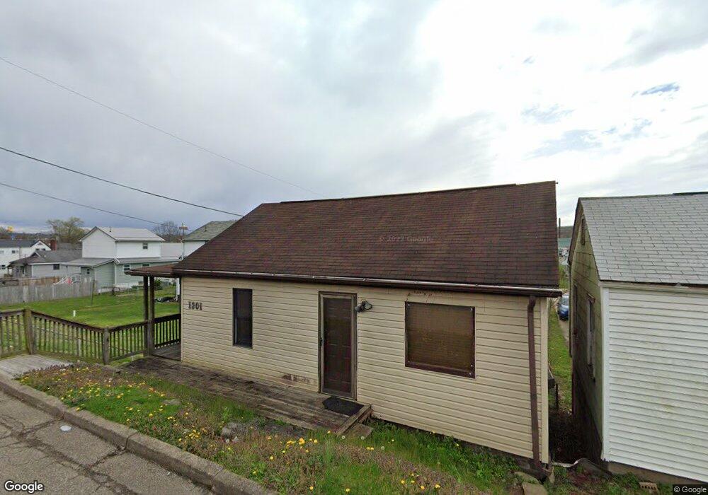 1301 Fletcher Ave, Dunbar, WV 25064 - photo 1