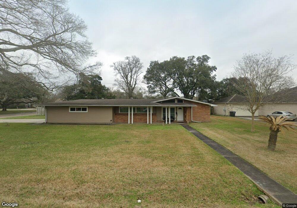 303 Duncan St, Alvin, TX 77511 - photo 1