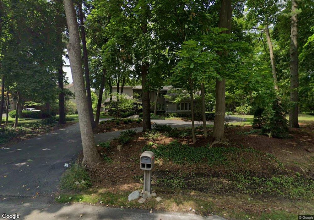 5640 Kolly Rd, Bloomfield Hills, MI 48301 - photo 1