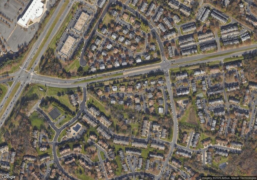 14016B Grumble Jones Ct, Centreville, VA 20121 - photo 1