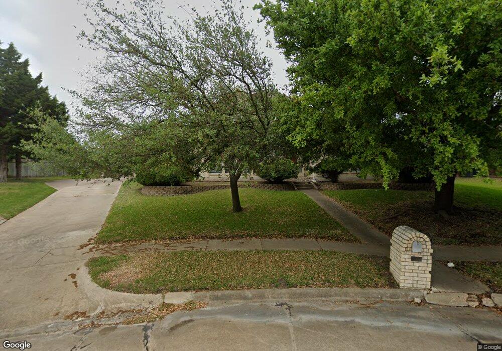 2002 Clearview Dr, Ennis, TX 75119 - photo 1