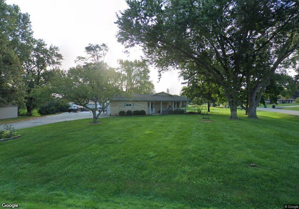 W153N8114 Elm Ln, Menomonee Falls, WI 53051 - photo 1