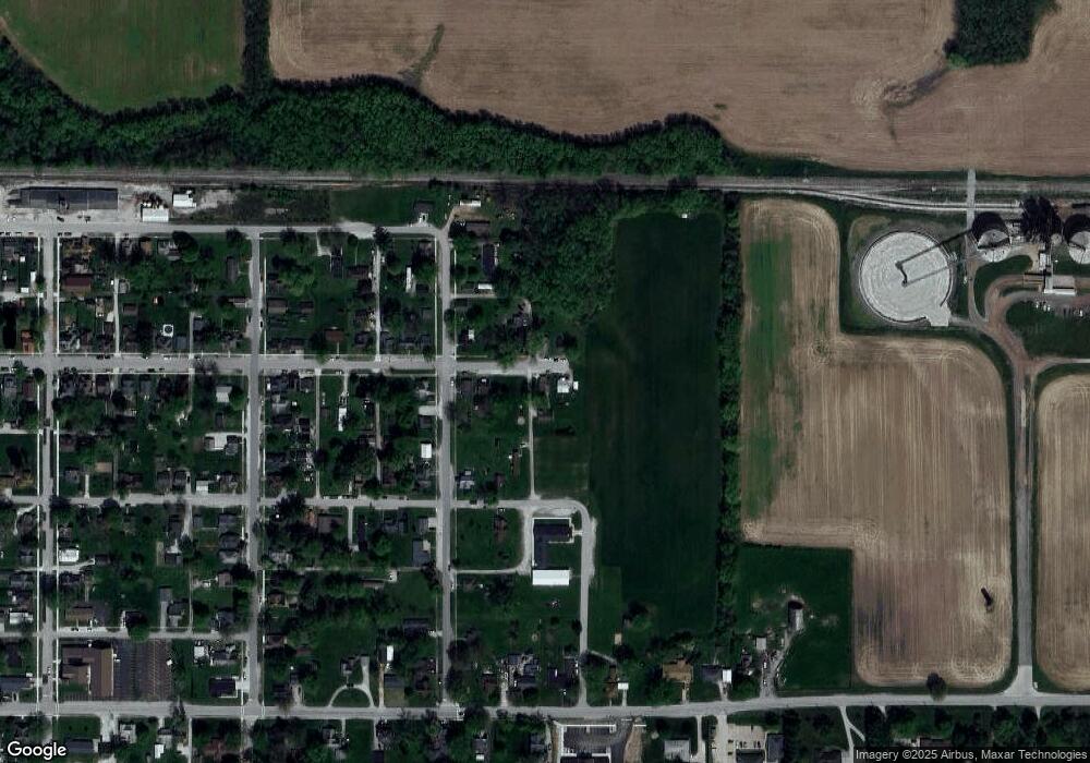 407 E Washington St, Roachdale, IN 46172 - photo 1