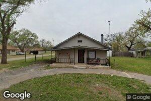323 S Elm Ave, Erick, OK 73645