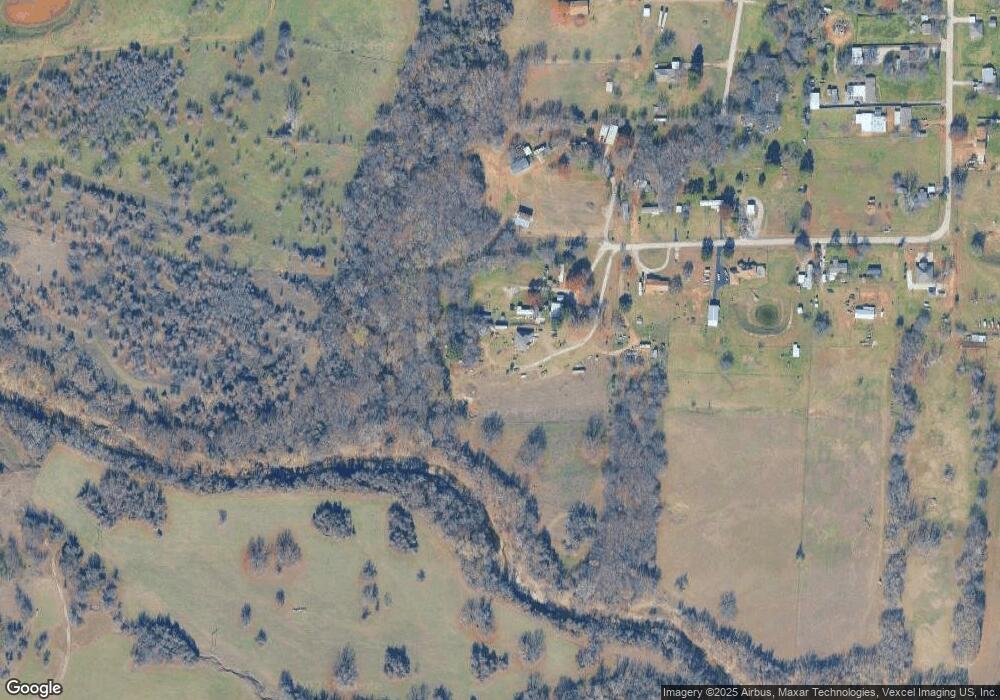 916 Parker St, Azle, TX 76020 - photo 1