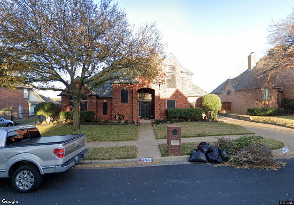 304 Springhill Dr, Hurst, TX 76054 - photo 1