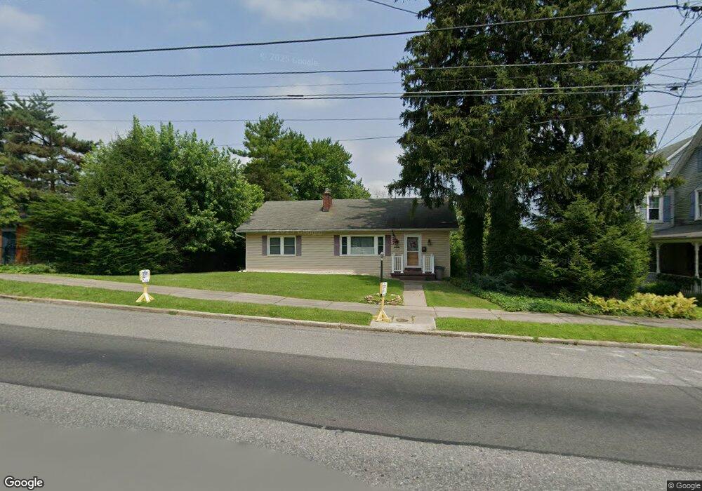 206 N Broad St, Nazareth, PA 18064 - photo 1