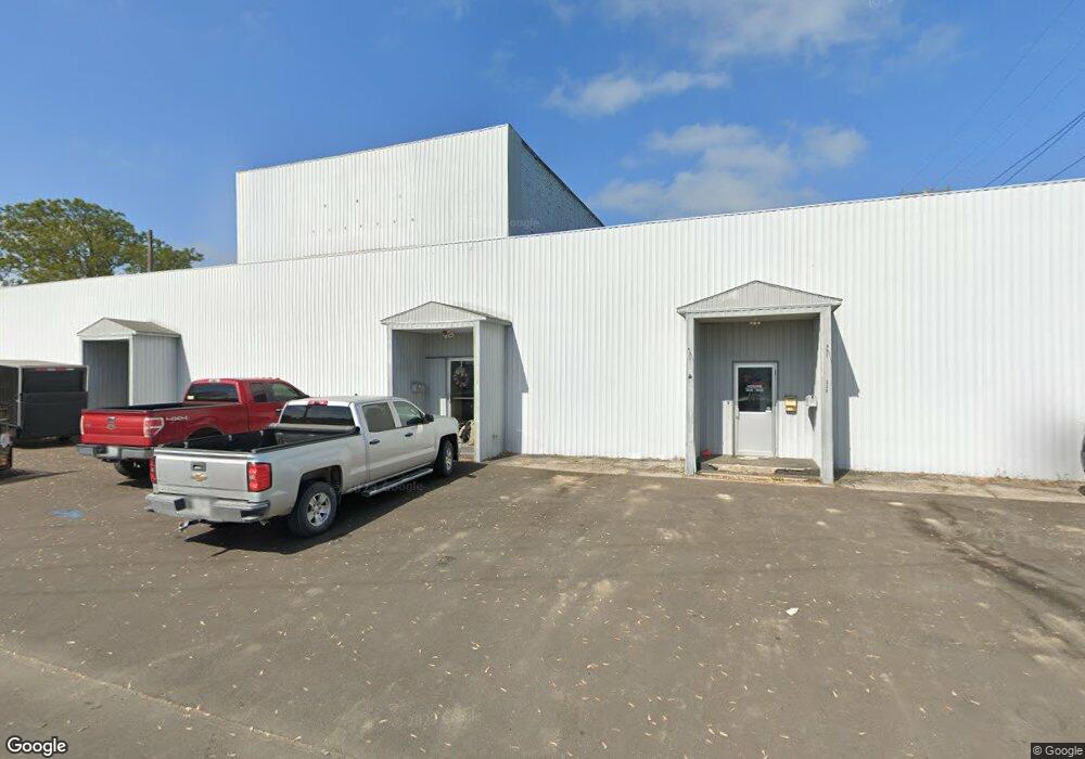 339 N Williams St, Moberly, MO 65270 - photo 1