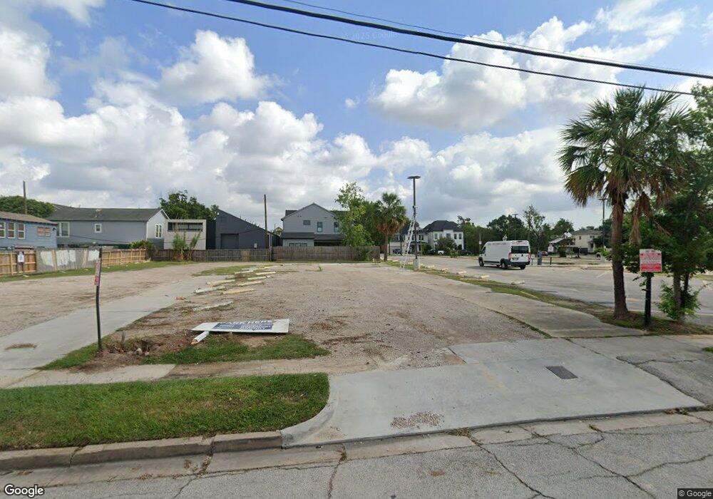 2714 White Oak Dr, Houston, TX 77007 - photo 1