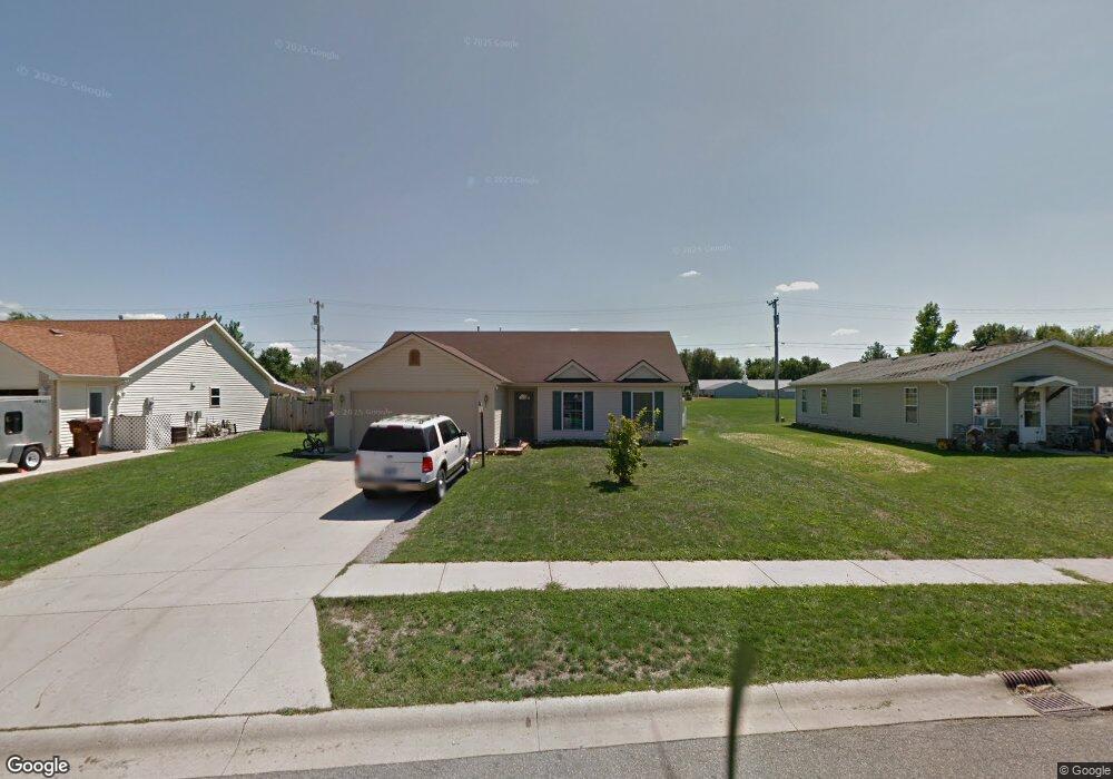 1230 Sunnyglenn Ct, Bluffton, IN 46714 - photo 1