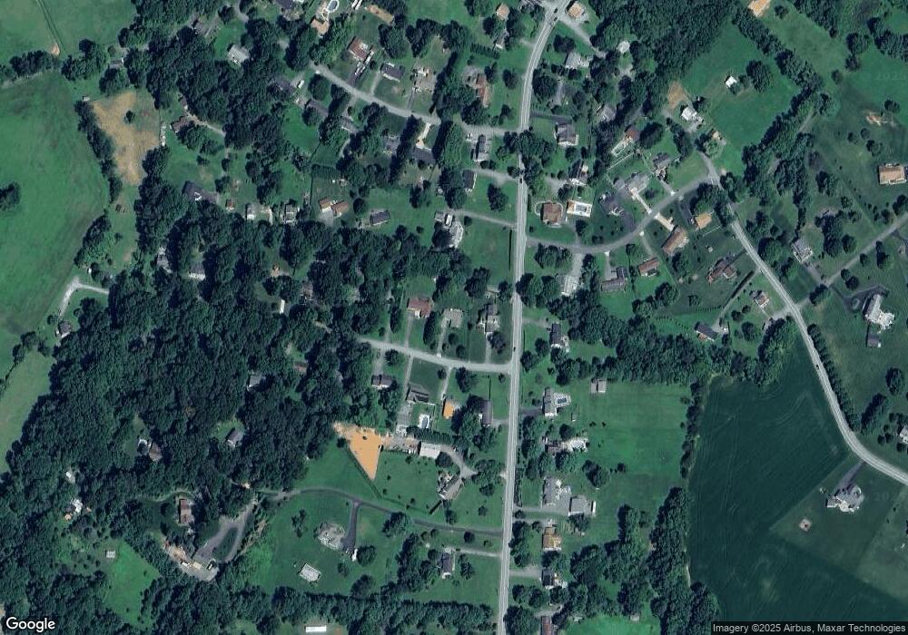 604 Trixsam Rd, Sykesville, MD 21784 - photo 1