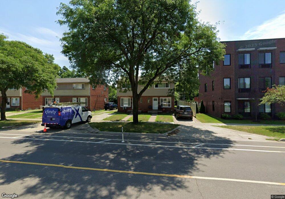 8771 W Nine Mile Rd, Oak Park, MI 48237 - photo 1