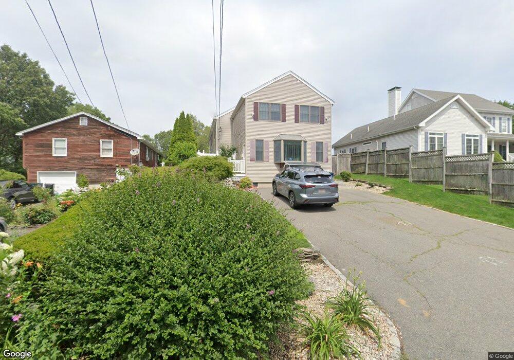 44 Crowdis St, Salem, MA 01970 - photo 1