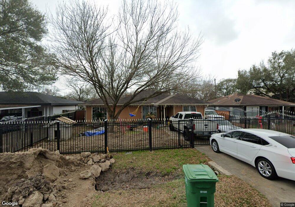13414 Louisville St, Houston, TX 77015 - photo 1