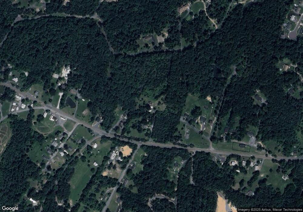 994 Strasburg Rd, Front Royal, VA 22630 - photo 1