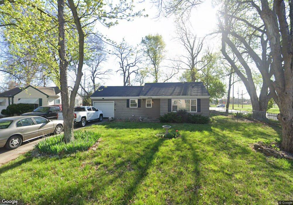 2436 SW Madeline Ln, Topeka, KS 66614 - photo 1