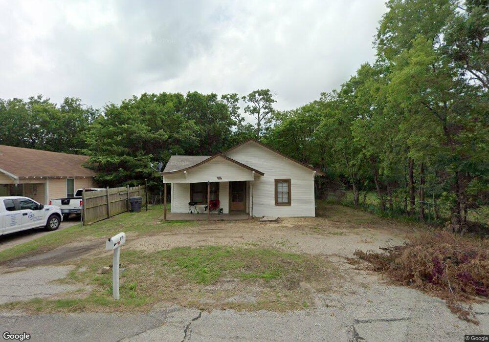 819 A St SE, Ardmore, OK 73401 - photo 1