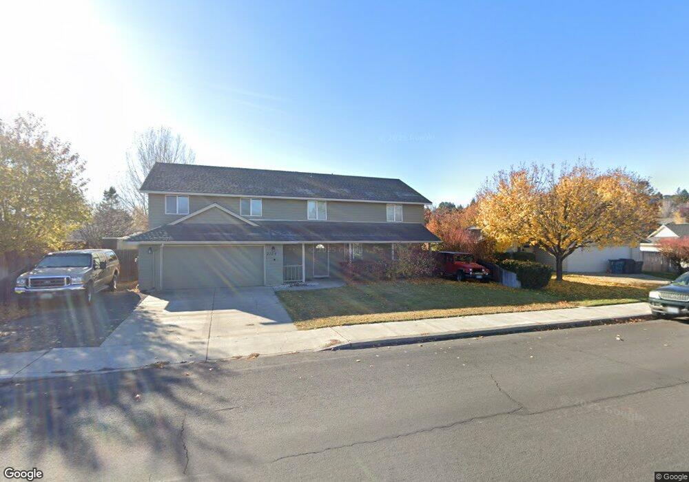 3154 SW Salmon Ave, Redmond, OR 97756 - photo 1