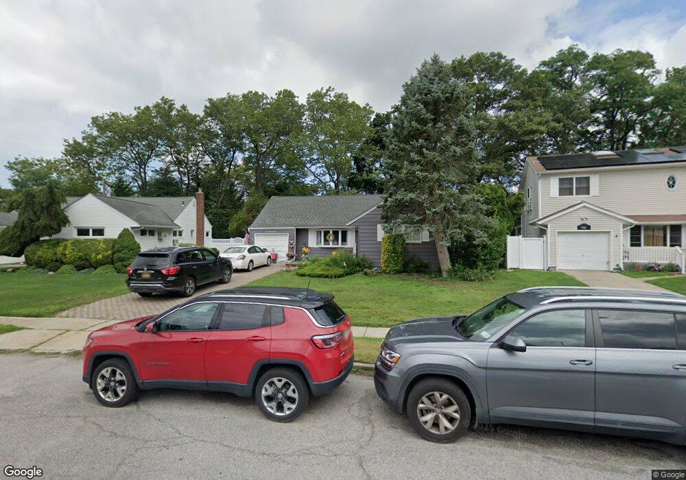 988 Olympia Rd, North Bellmore, NY 11710 - photo 1