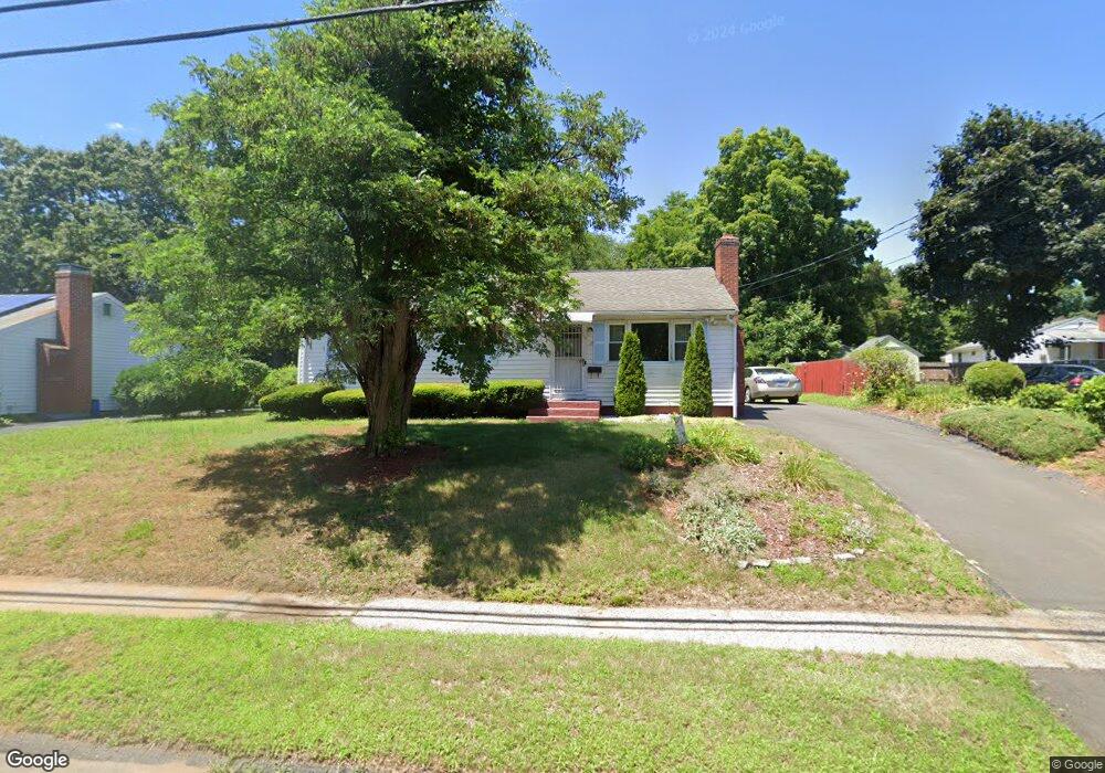 4 Forest Ln, Bloomfield, CT 06002 - photo 1