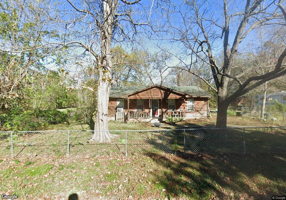 205 E Laurel St, Hugo, OK 74743 - photo 1