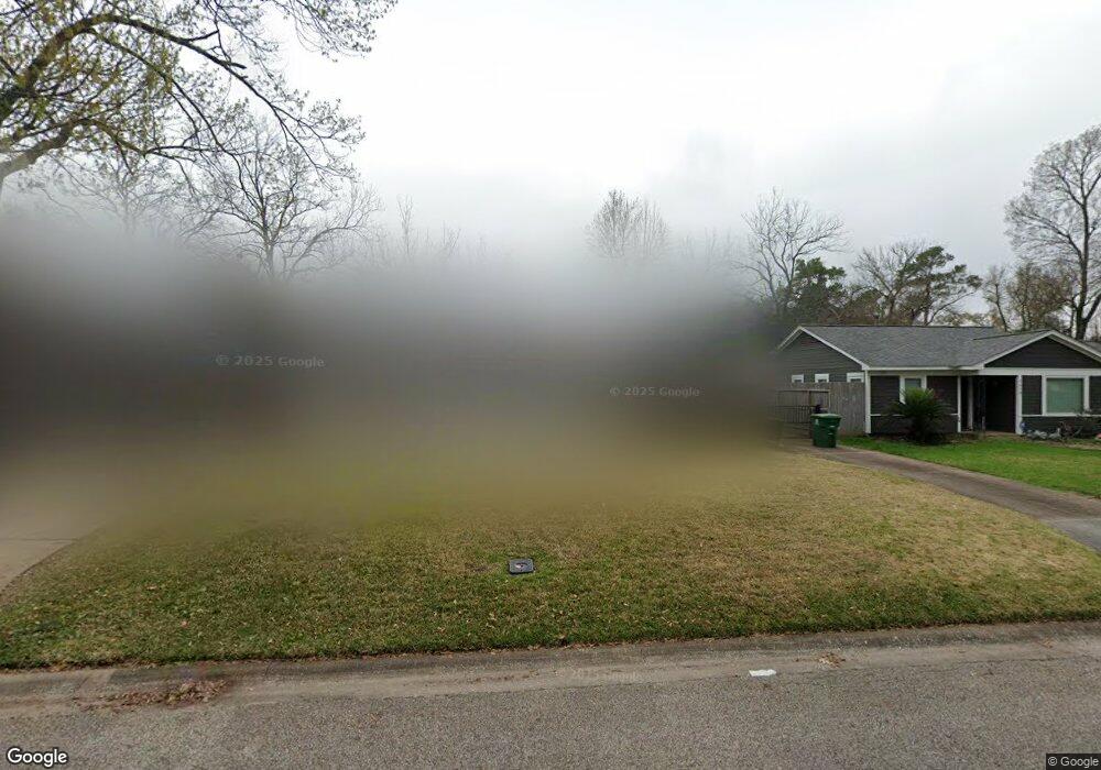 1615 Gardenia Dr, Houston, TX 77018 - photo 1