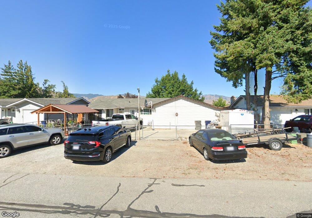 310 S Jackson Place, East Wenatchee, WA 98802 - photo 1