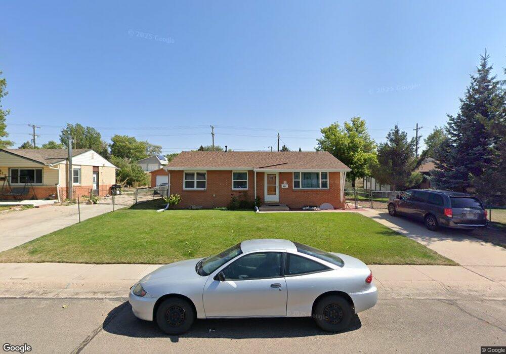 807 Hillcrest Rd, Cheyenne, WY 82001 - photo 1