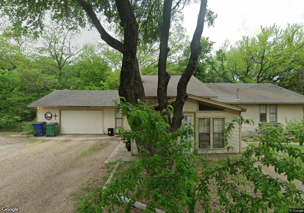 300 Jones Cir, Pottsboro, TX 75076 - photo 1