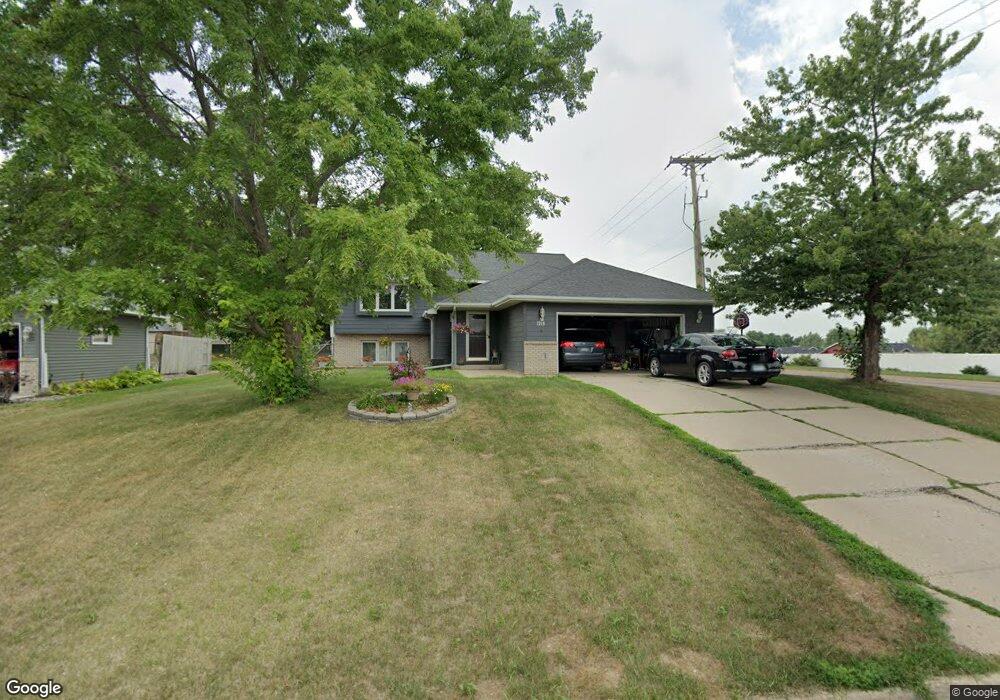 1715 7th Ave N, Sauk Rapids, MN 56379 - photo 1