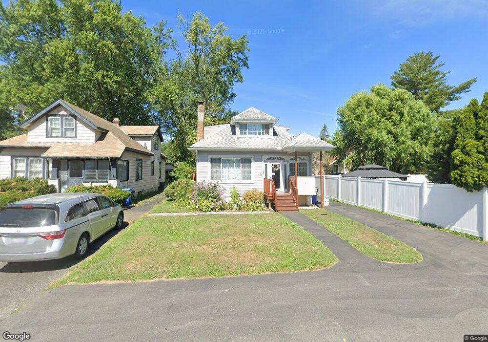 8 Swartson Ct, Albany, NY 12209 - photo 1