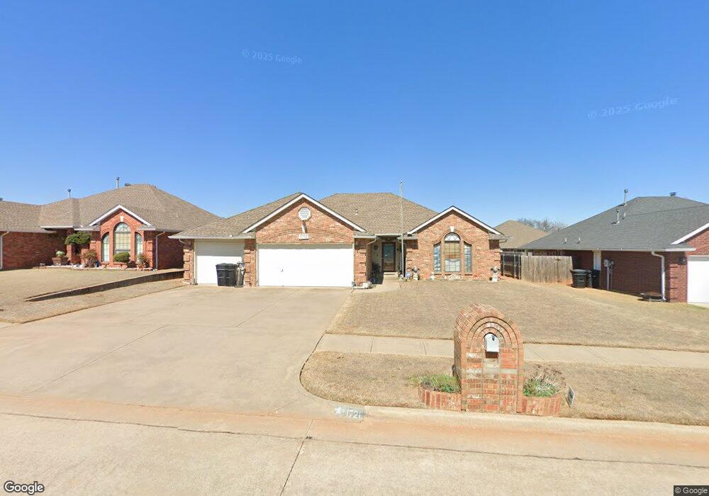 1721 SE 2nd St, Moore, OK 73160 - photo 1