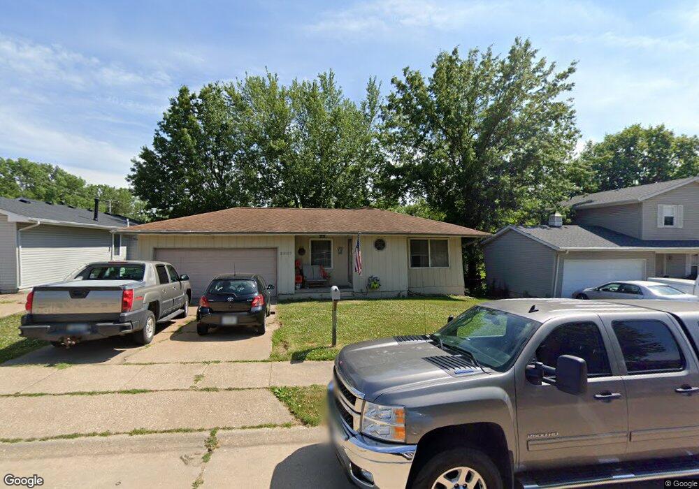2307 W 57th St, Davenport, IA 52806 - photo 1