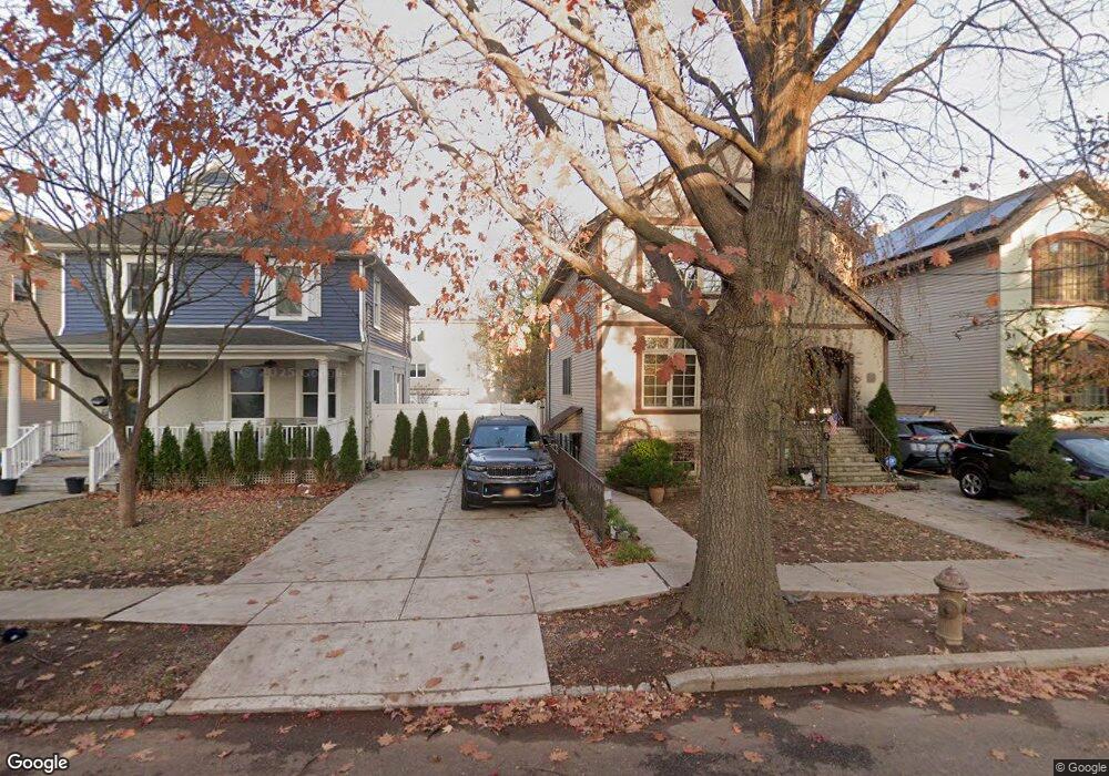 123 3rd St, Staten Island, NY 10306 - photo 1