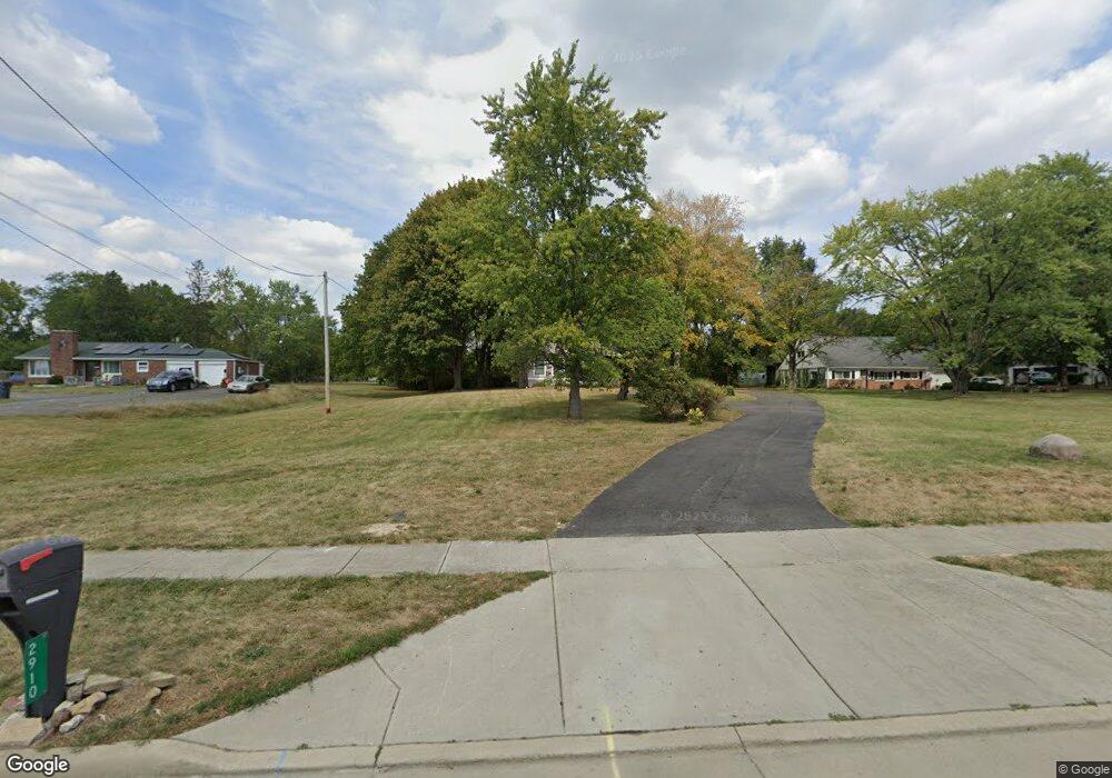 2910 Clime Rd, Columbus, OH 43223 - photo 1