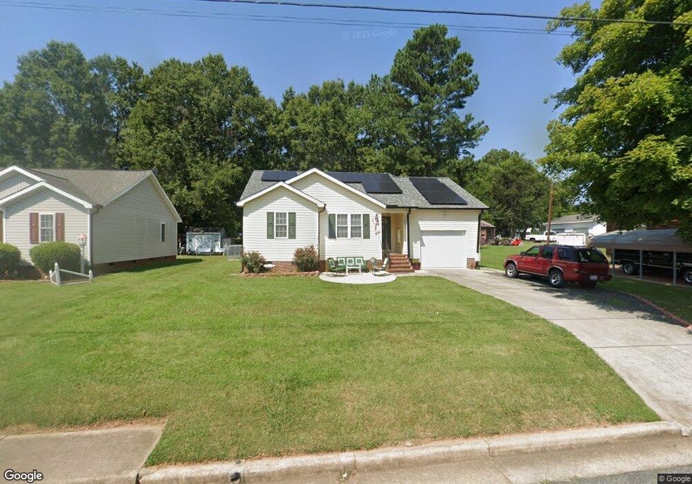 306 N 3rd Ave, Mayodan, NC 27027 - photo 1