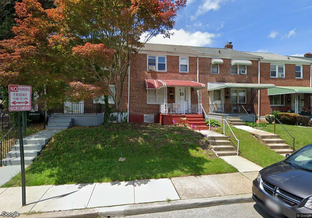 810 Wildwood Pkwy, Baltimore, MD 21229 - photo 1