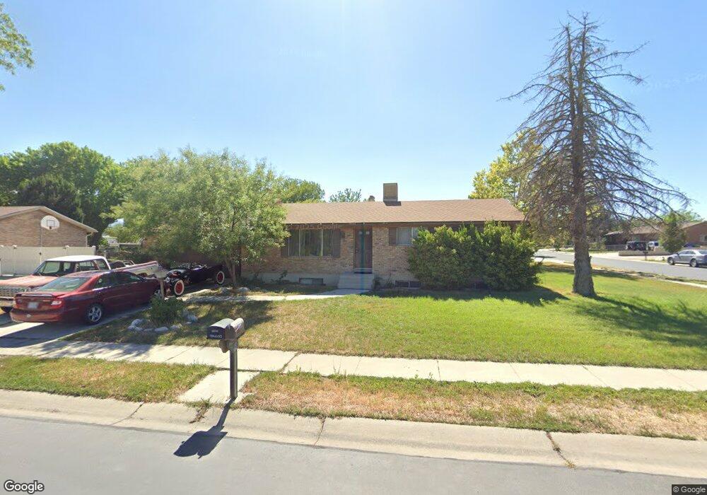 8216 Skyvue Cir, West Jordan, UT 84088 - photo 1