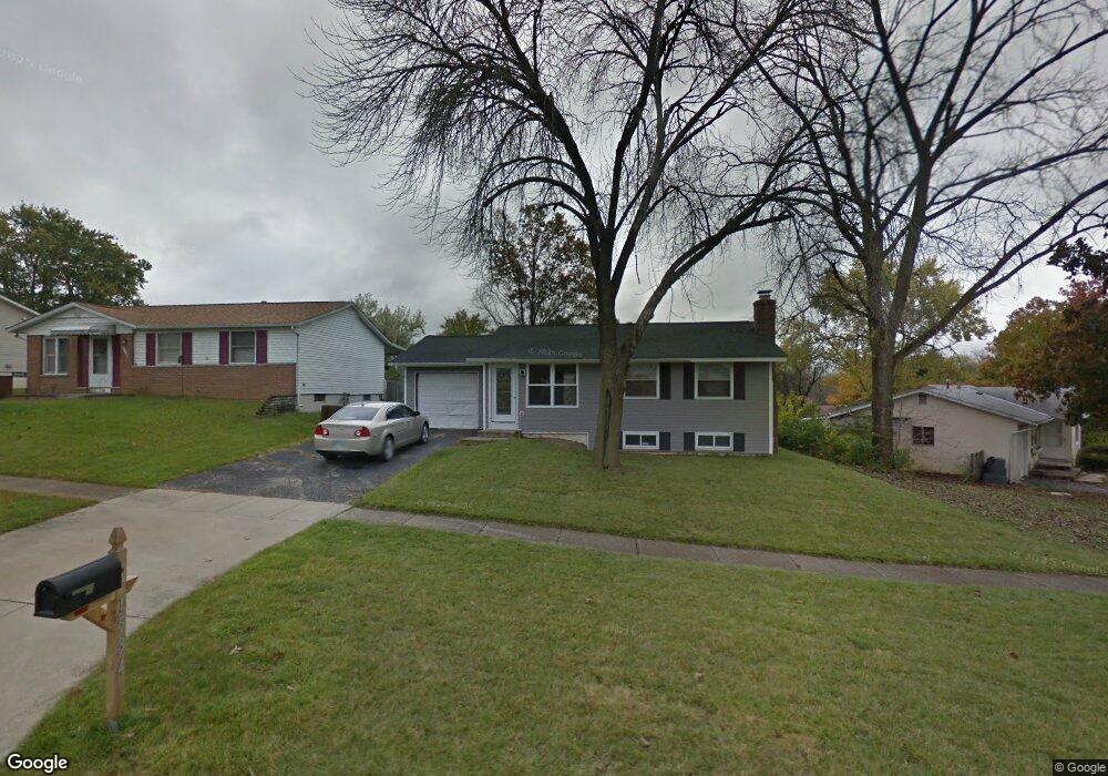 1534 River Bend Rd, Columbus, OH 43223 - photo 1