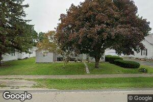 206 E Division St, Findlay, IL 62534