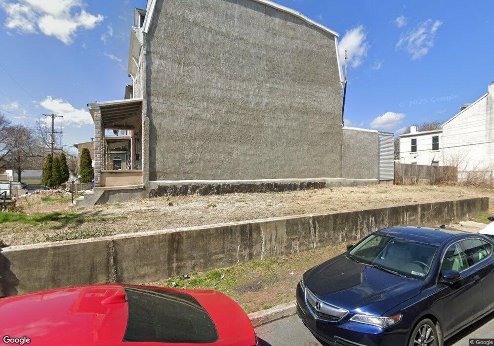 321 Pine St, Reading, PA 19602 - photo 1