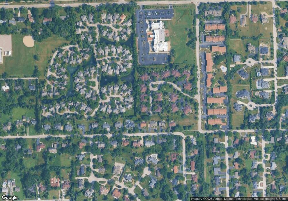 40 Pine Tree Ln, Burr Ridge, IL 60527 - photo 1