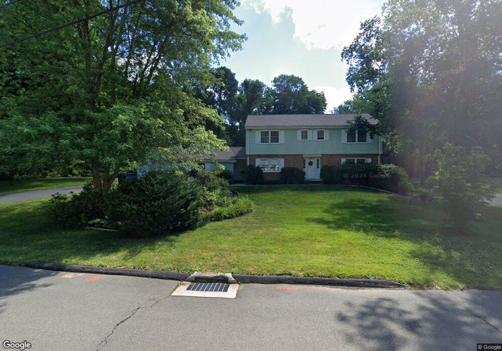 42 Arlen Way, West Hartford, CT 06117 - photo 1