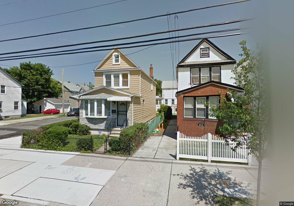 16903 116th Ave, Jamaica, NY 11434 - photo 1