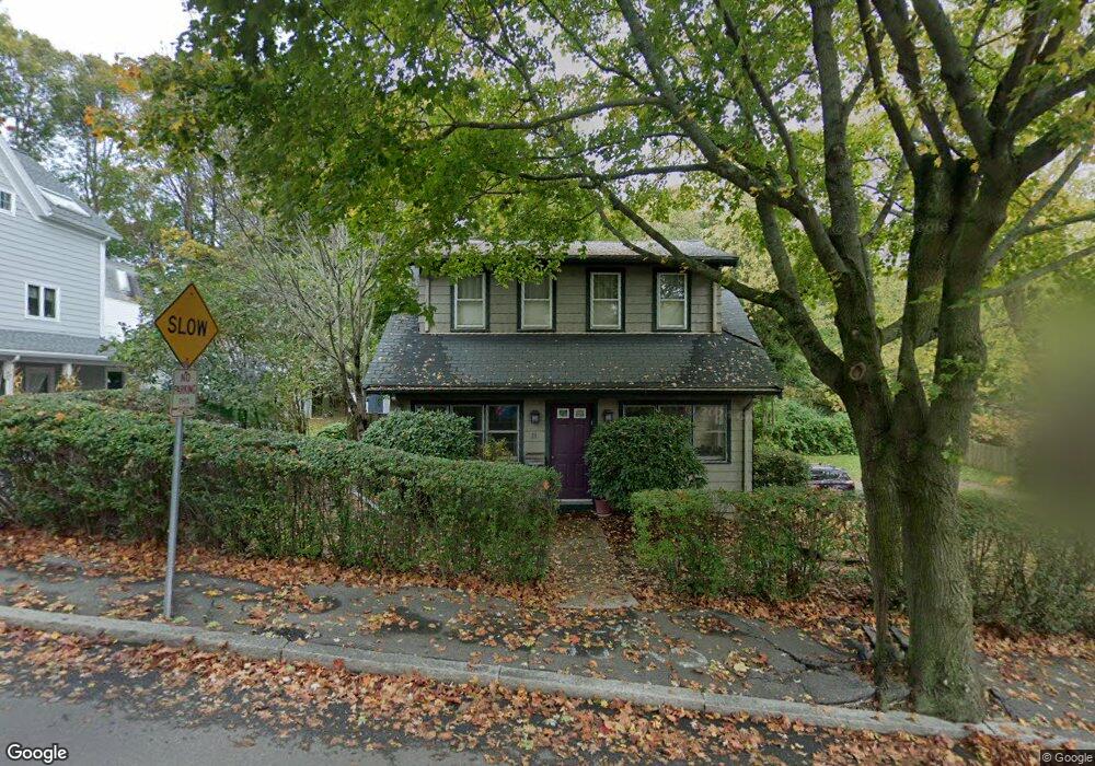 23 Lincoln Ave, Marblehead, MA 01945 - photo 1