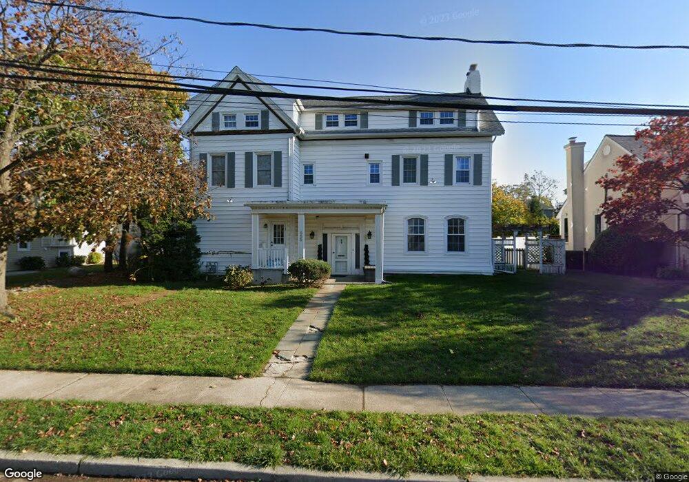 855 Briar Place, Woodmere, NY 11598 - photo 1