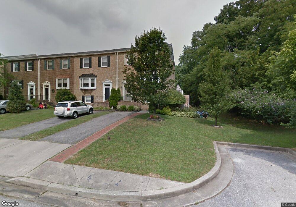 28 Carriage Walk Ct, Parkville, MD 21234 - photo 1