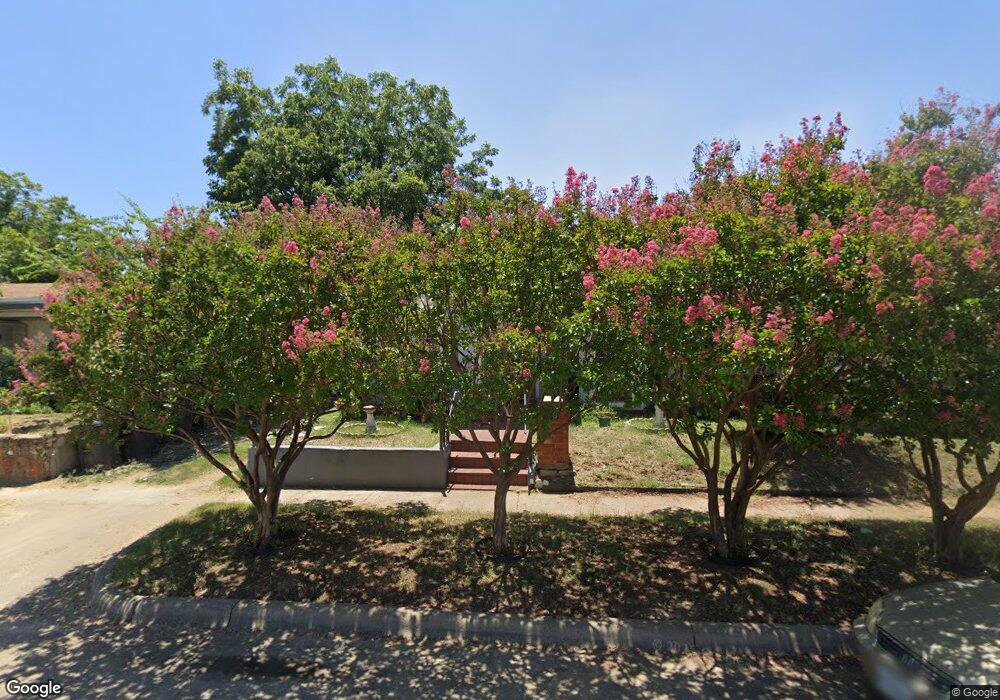 2521 NW 27th St, Fort Worth, TX 76106 - photo 1