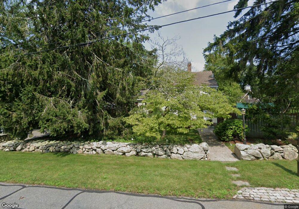 7 Memorial Ave, South Dartmouth, MA 02748 - photo 1