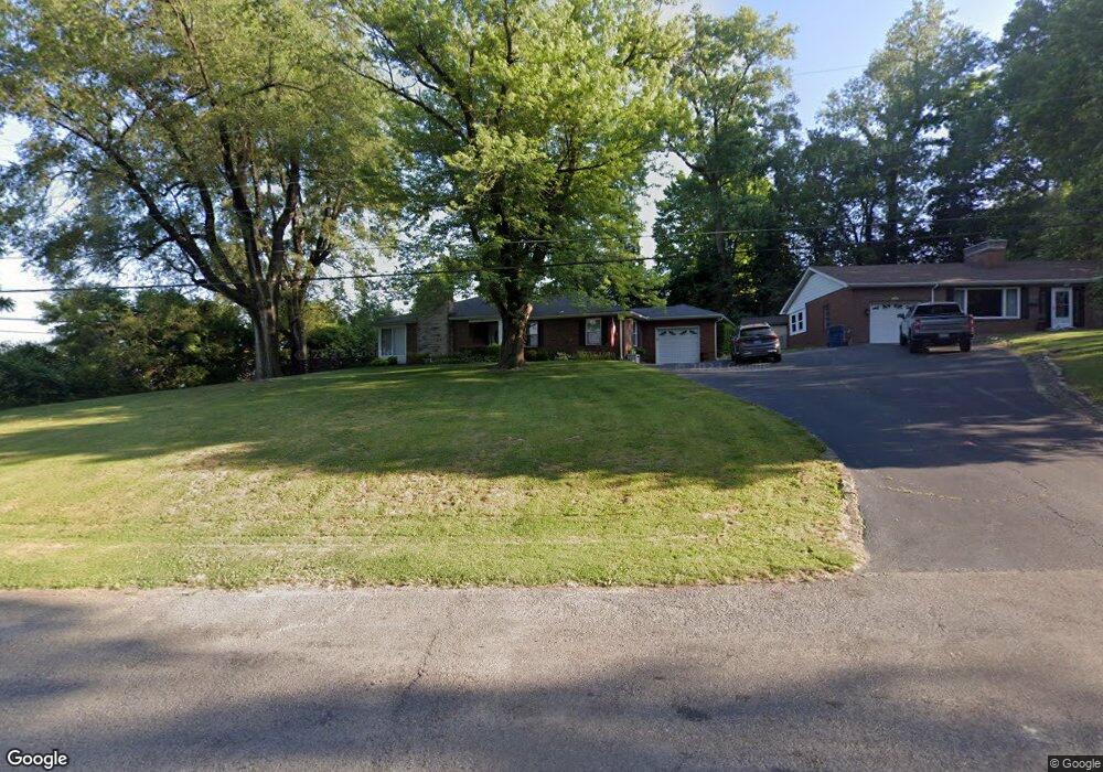 316 Walnut Dr, Collinsville, IL 62234 - photo 1